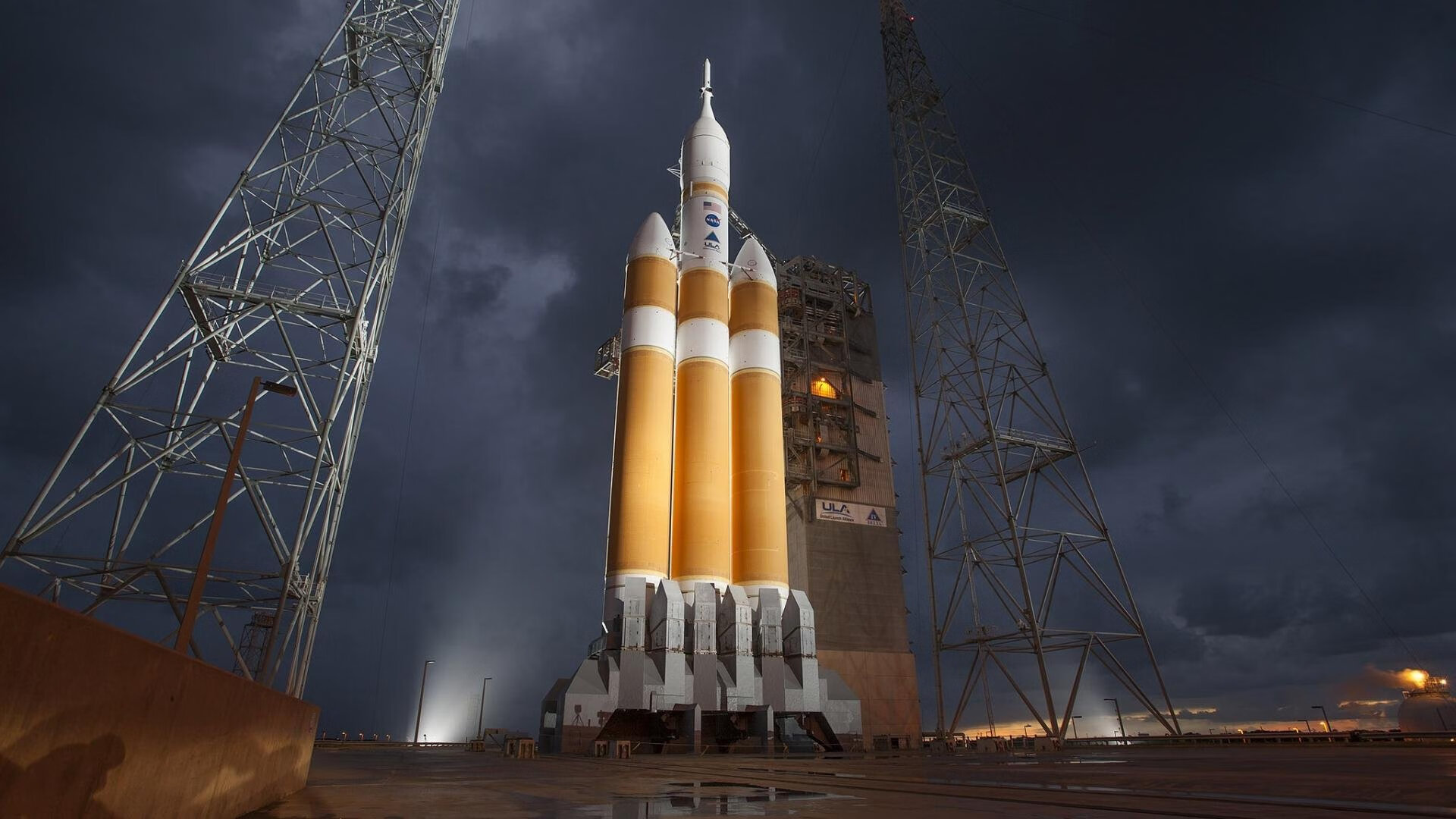 SPORTS-APP下载-弗赖堡边中结合形成有效进攻通道，弗赖堡位置