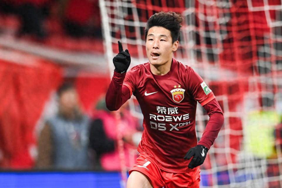 B体育平台:武磊“重返中超”成“救世主”，球迷：中国足球的希望全在他身上了！的简单介绍