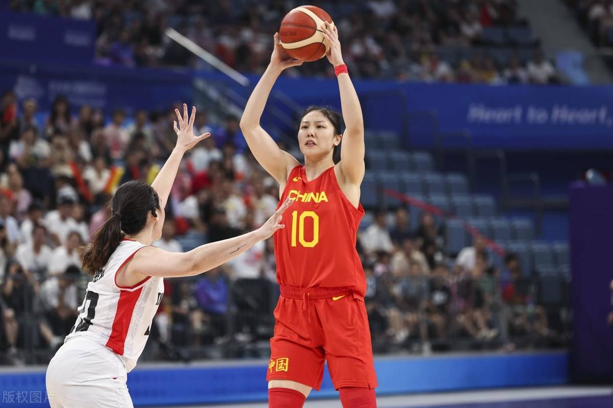 B体育官方网址：中国女篮奥运备战策略：针对性训练与心理建设的简单介绍